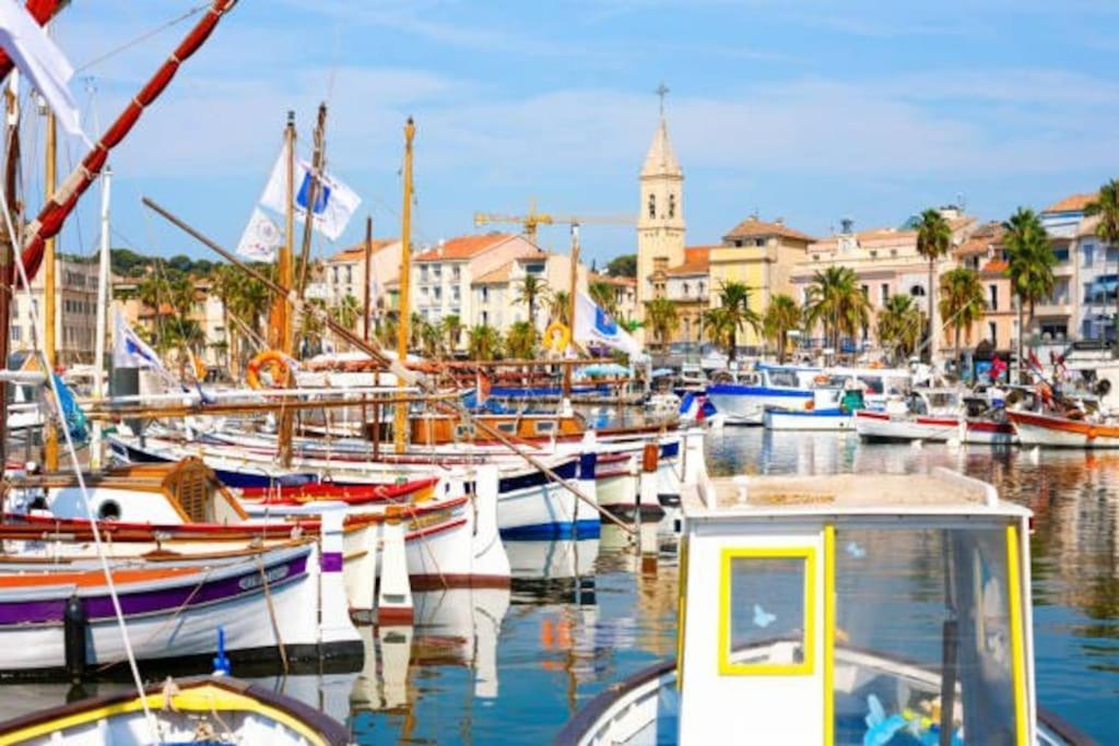 Appartement Au Coeur Du Village Sanary-sur-Mer Exteriér fotografie